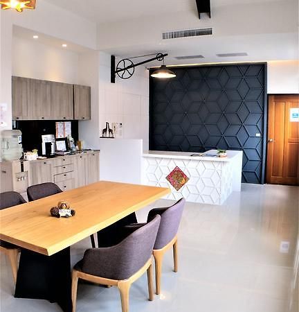 Honey B Trip B&B Хуалиен Сити Екстериор снимка